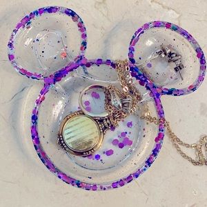 Mickey Mouse glitter jewelry dish ❤️🐭